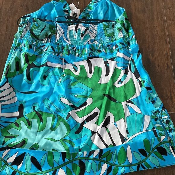 Bebe Jungle Print Neck Tie Halter Top size L NWT 95% silk 5% Spandex - Picture 9 of 11